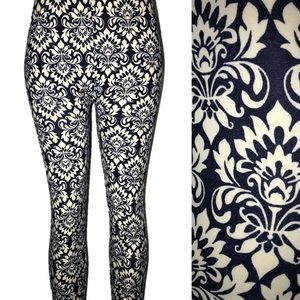 Super Soft Leggings Retro Navy Wallpaper Design